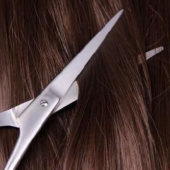 Nykyaikaiset hiustenleikkaukset